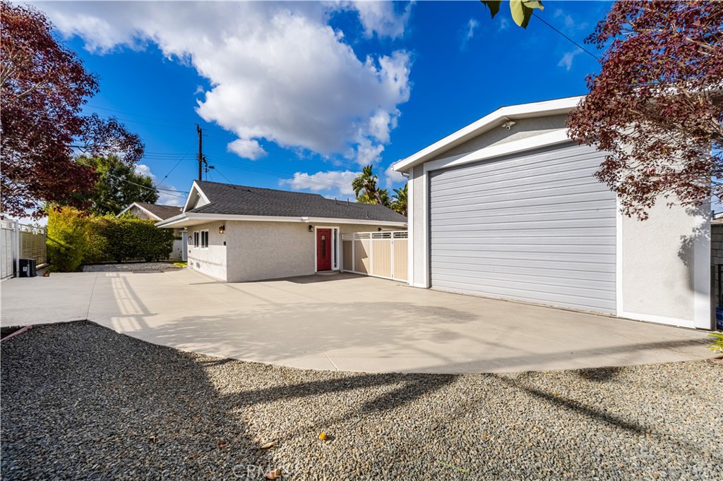 970 N Lincoln Street