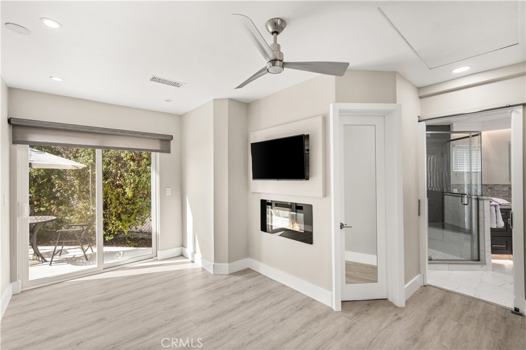 970 N Lincoln Street