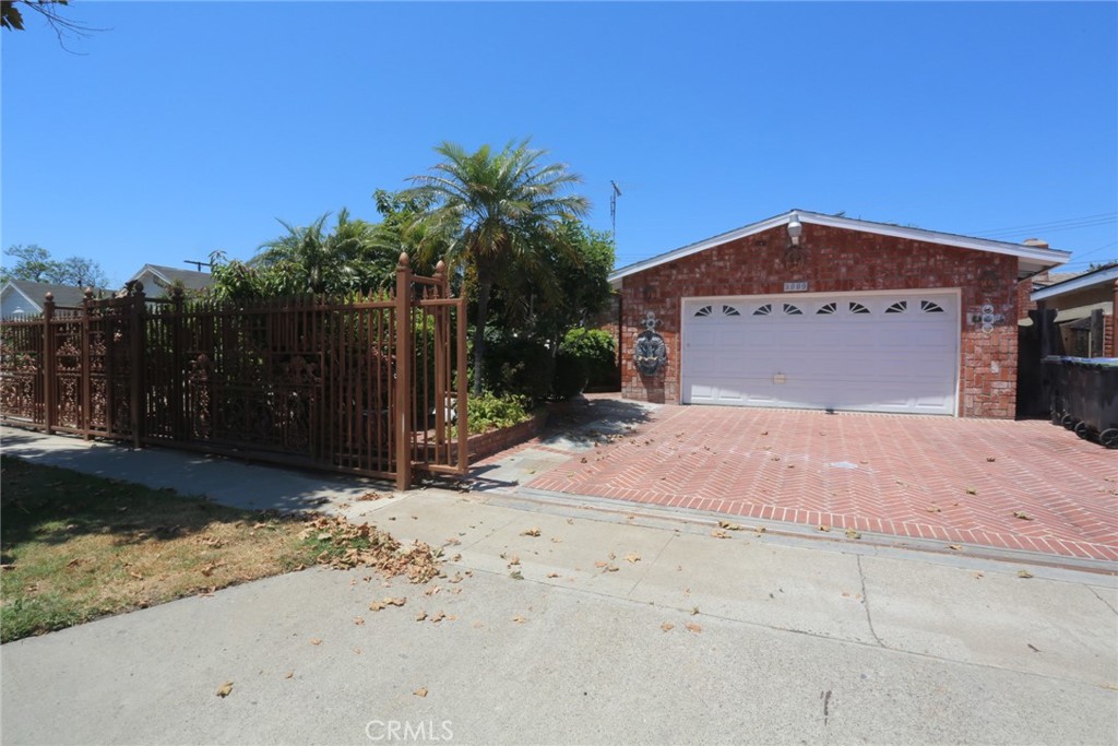 2009 West Saint Anne Place