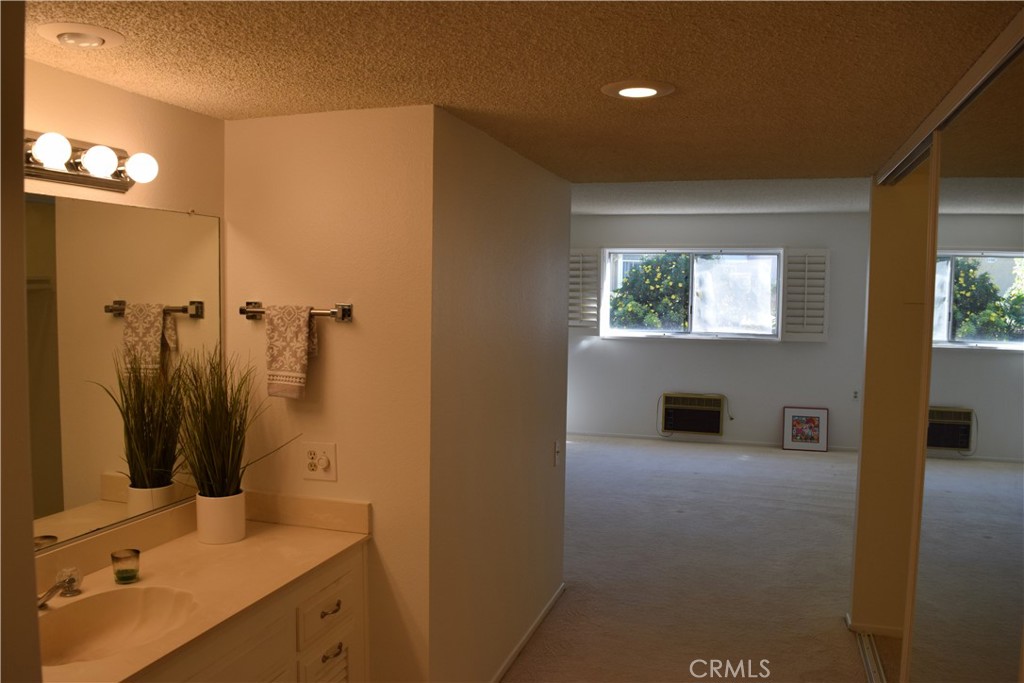 3014 A Via Buena Vista A