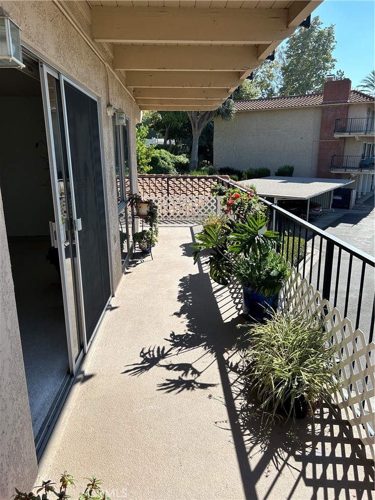 3014 A Via Buena Vista A