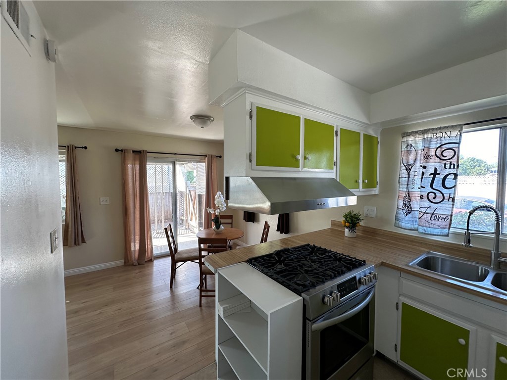 11754 Azalea Avenue 11754