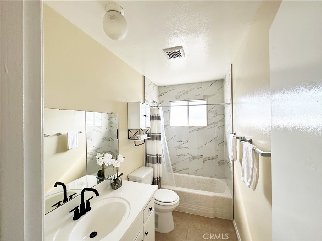 11754 Azalea Avenue 11754