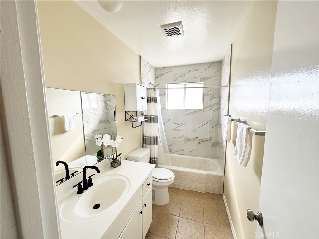 11754 Azalea Avenue 11754