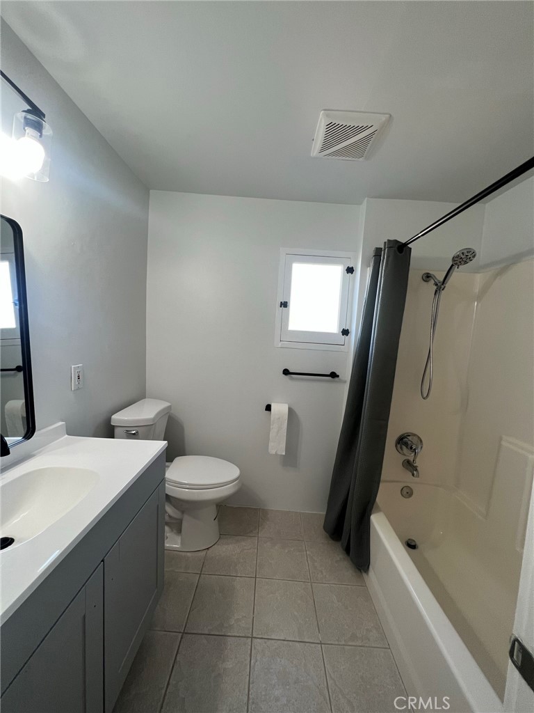 4283 Hillside A