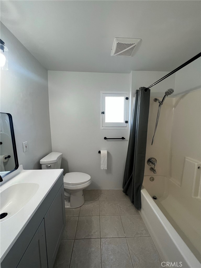 4283 Hillside A