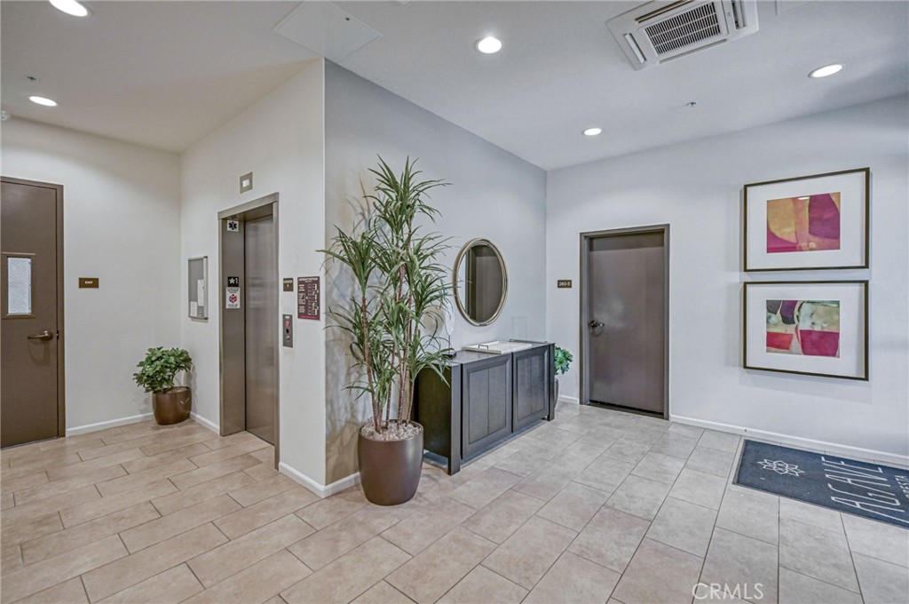 280 BUENA VIDA Drive 207