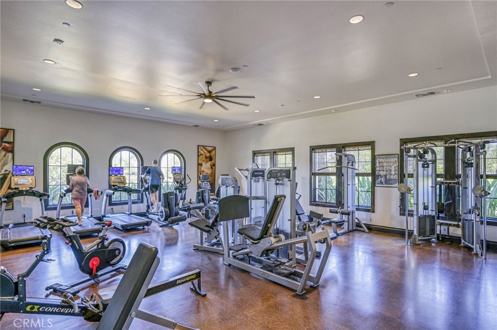 280 BUENA VIDA Drive 207