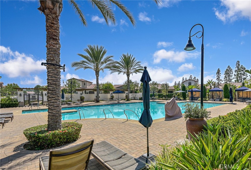 280 BUENA VIDA Drive 207