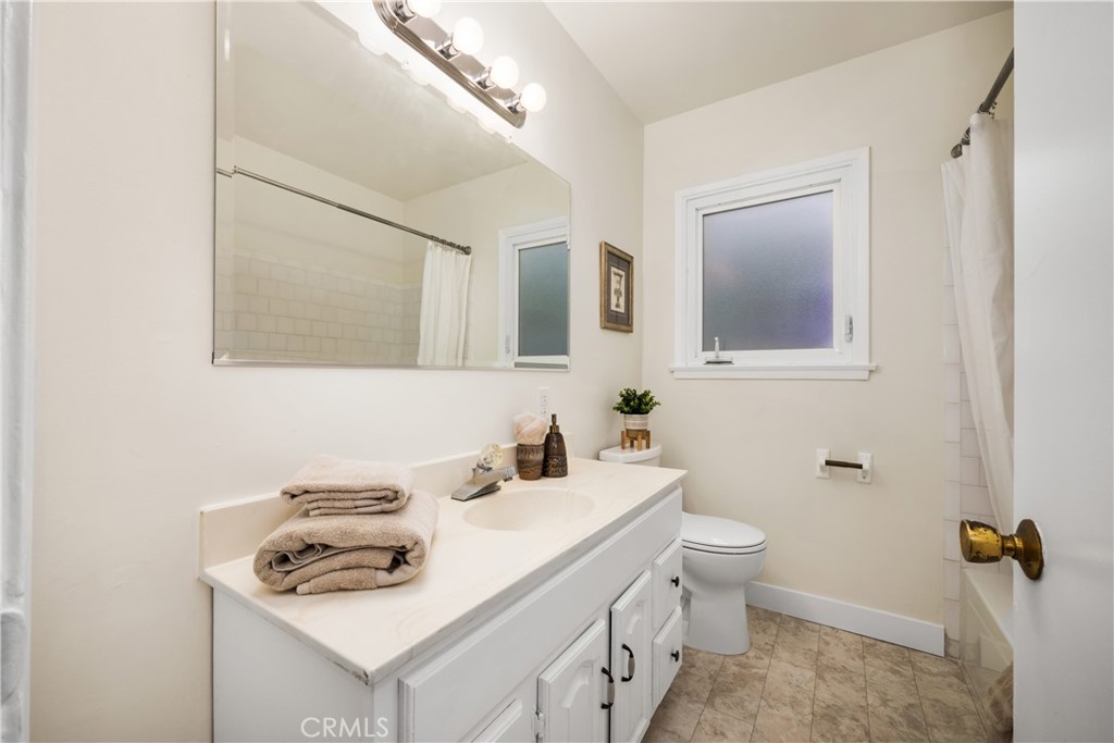 4232 Conquista Avenue