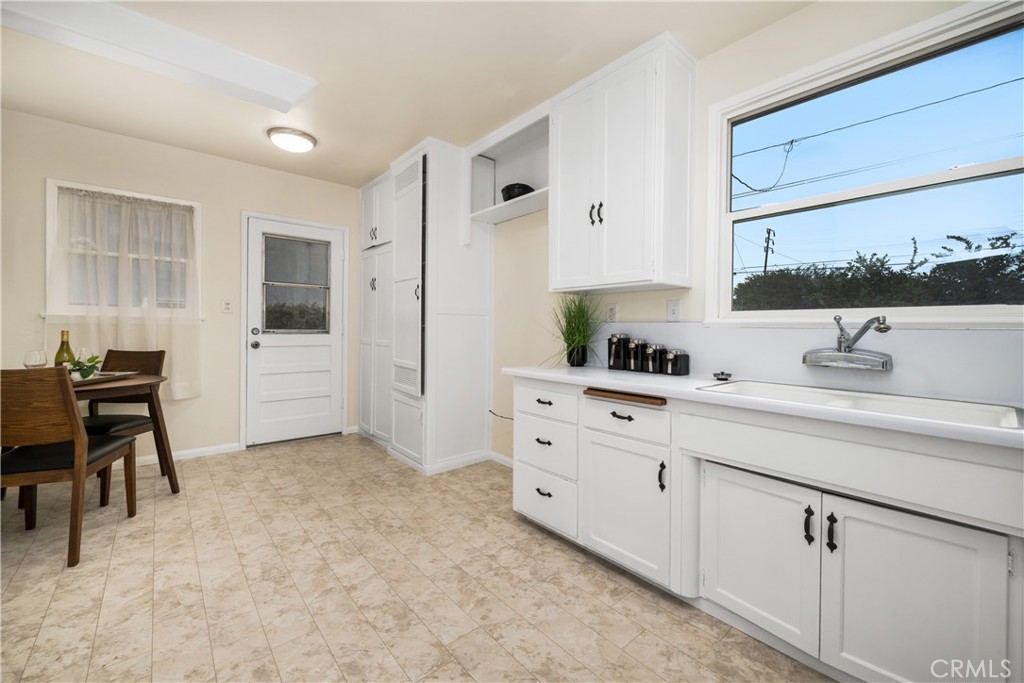 4232 Conquista Avenue