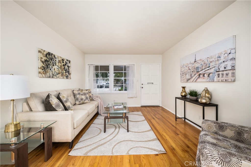 4232 Conquista Avenue