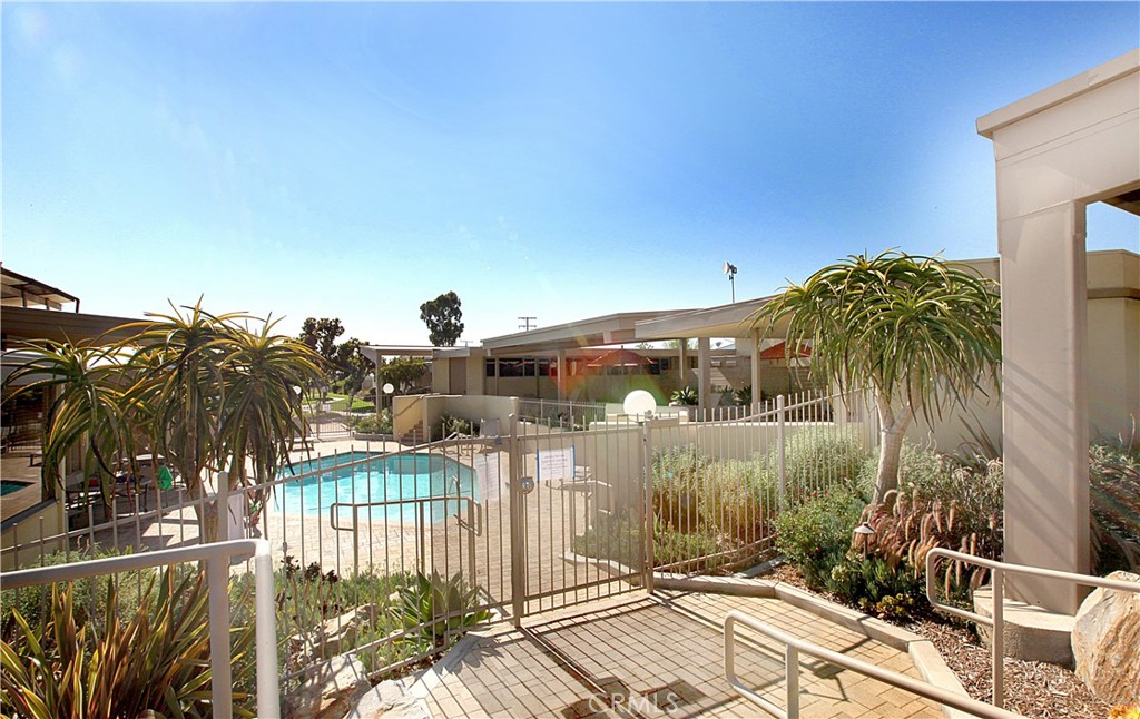 16757 Lake Ridge Way 198