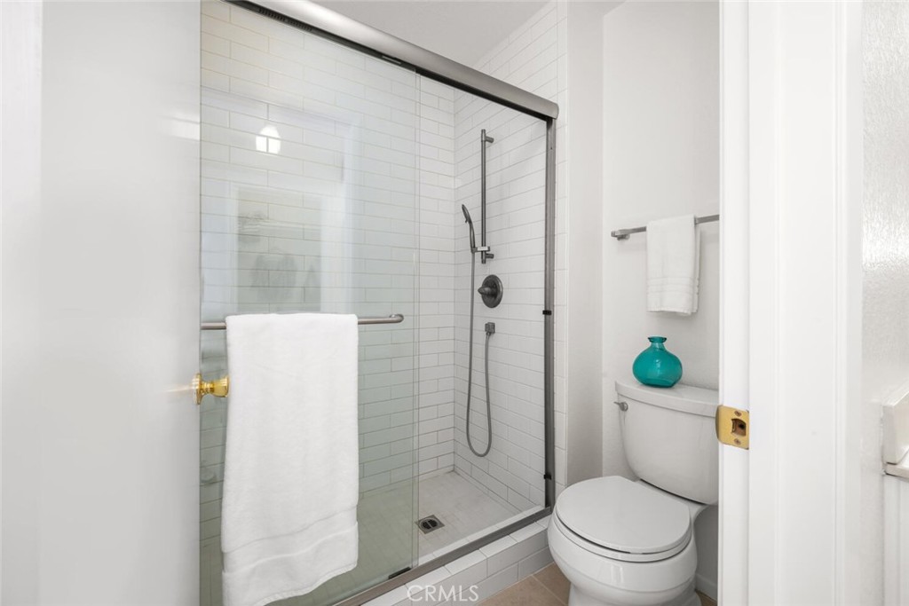 3561 W Greentree Circle F