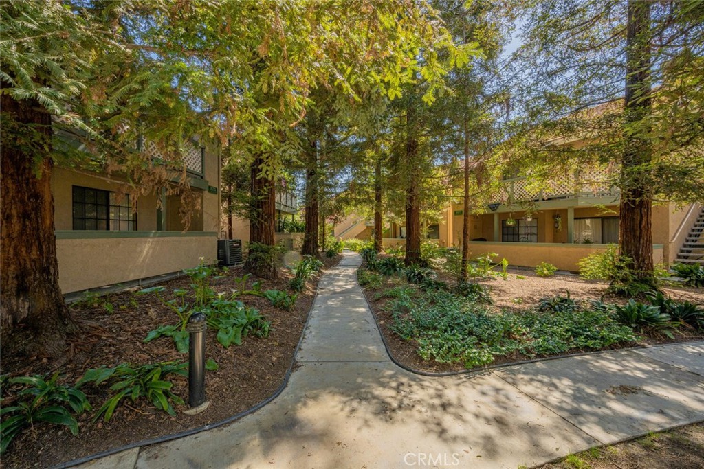 3561 W Greentree Circle F