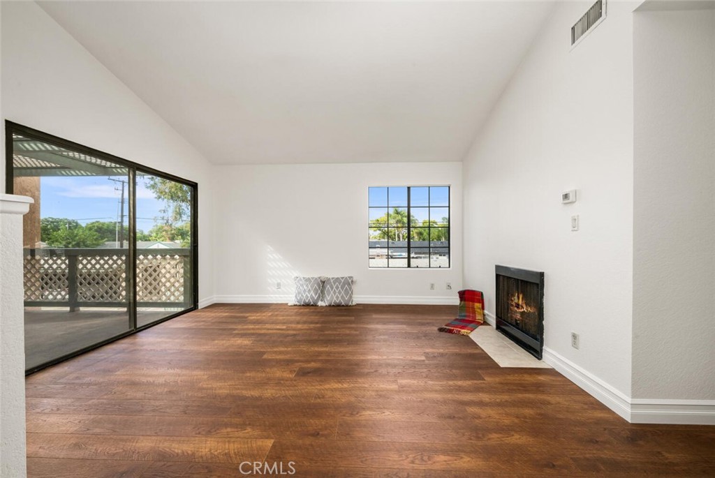 3561 W Greentree Circle F