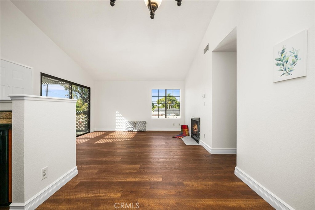 3561 W Greentree Circle F