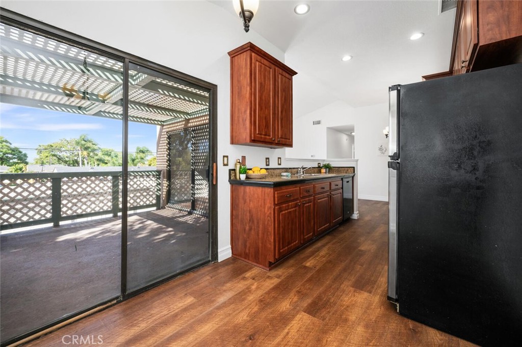 3561 W Greentree Circle F