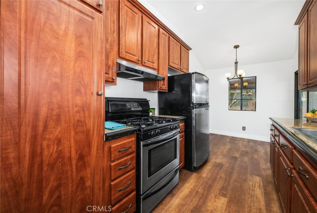 3561 W Greentree Circle F