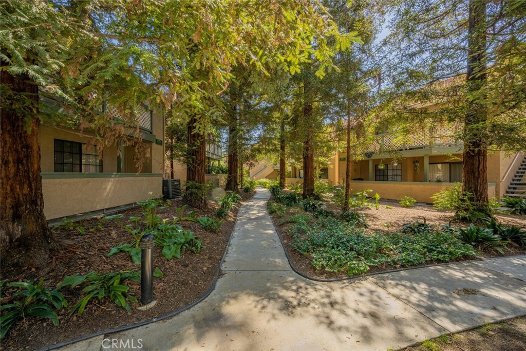 3561 W Greentree Circle F