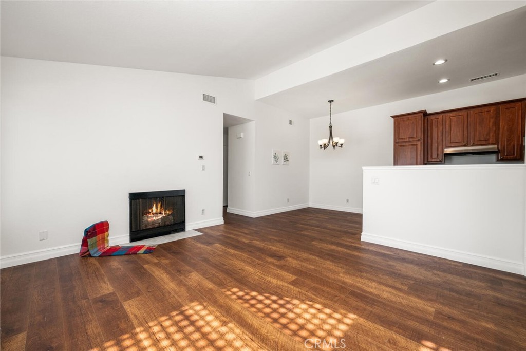 3561 W Greentree Circle F