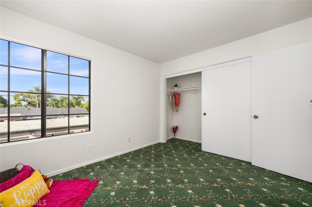 3561 W Greentree Circle F