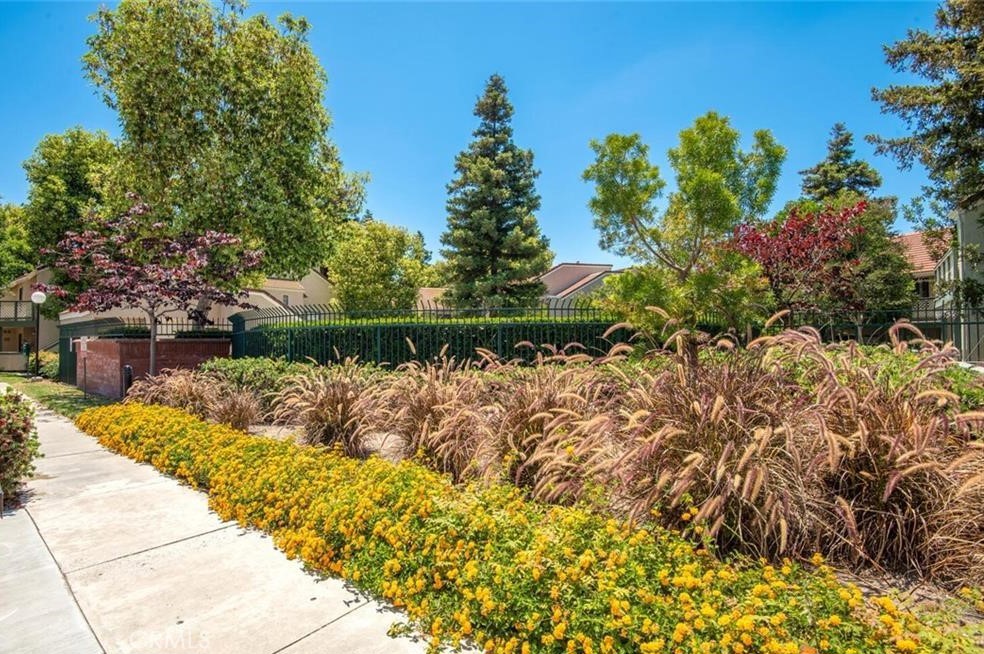 3561 W Greentree Circle F