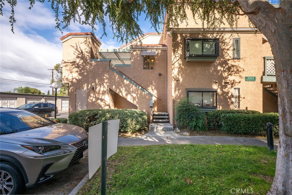 3561 W Greentree Circle F