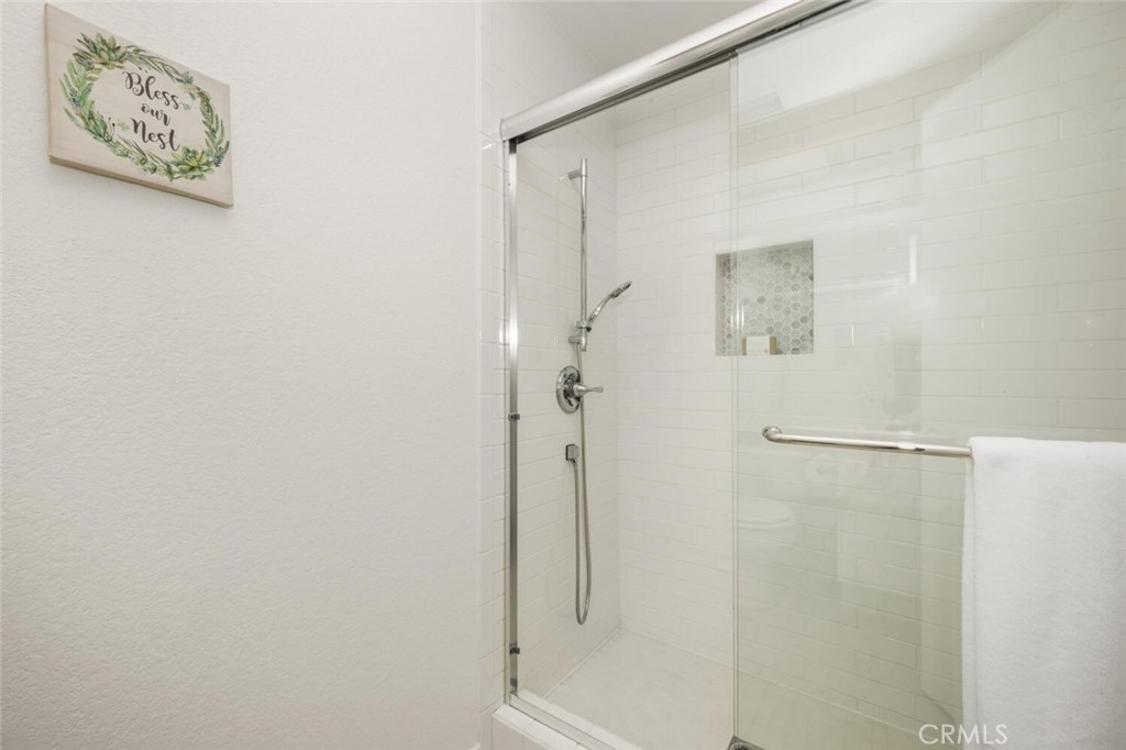 3561 W Greentree Circle F