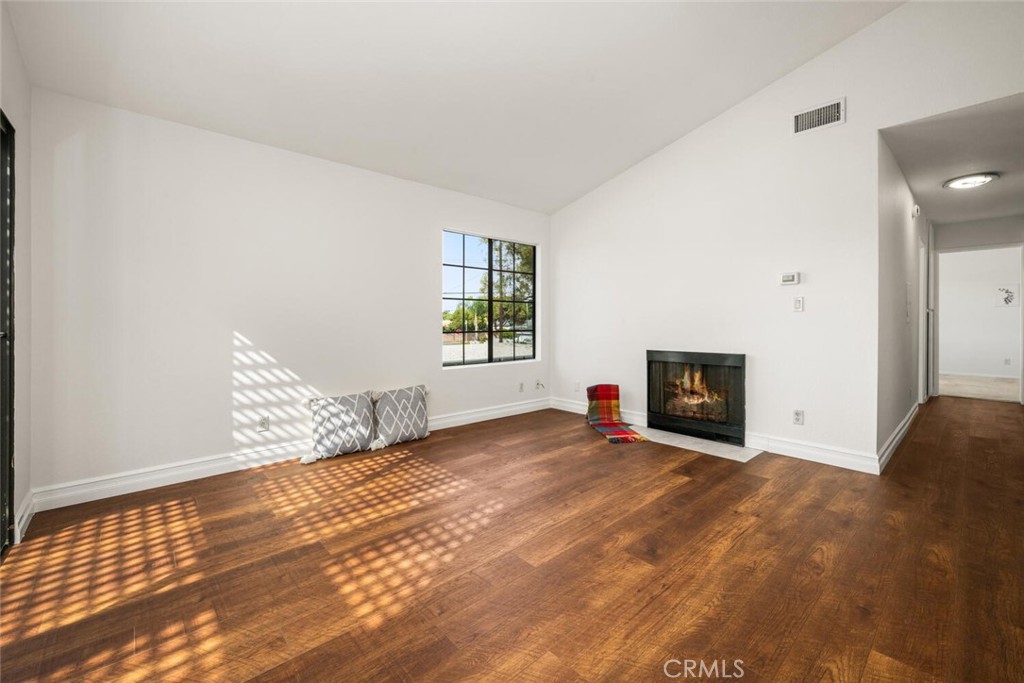 3561 W Greentree Circle F