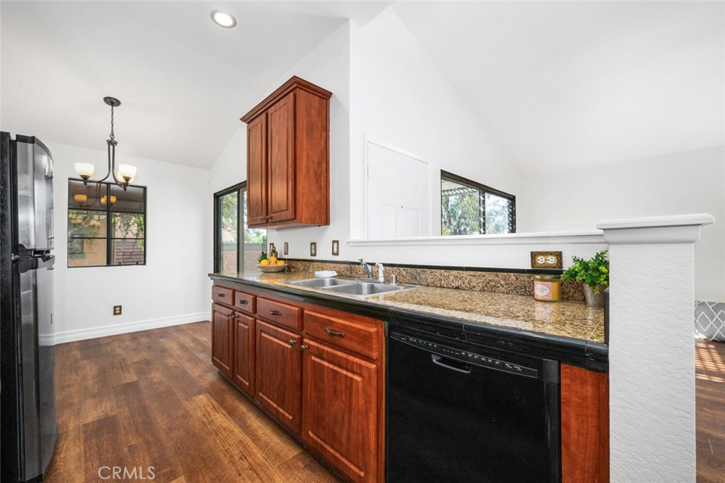 3561 W Greentree Circle F