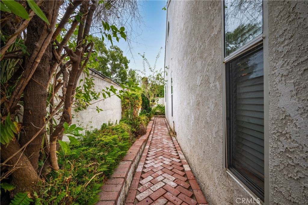 5221 E Keynote Street