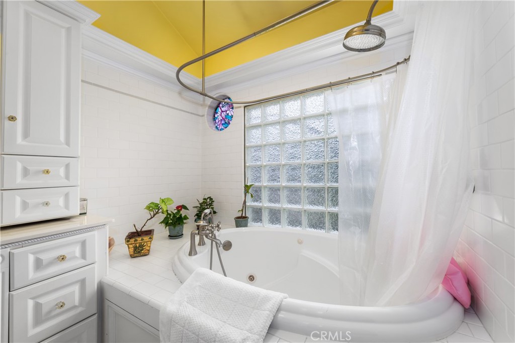 5221 E Keynote Street