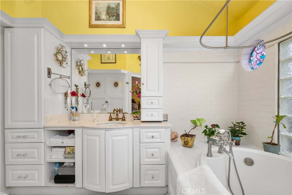 5221 E Keynote Street