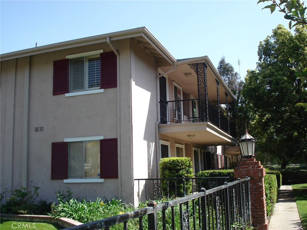 660 South Glassell Street 2