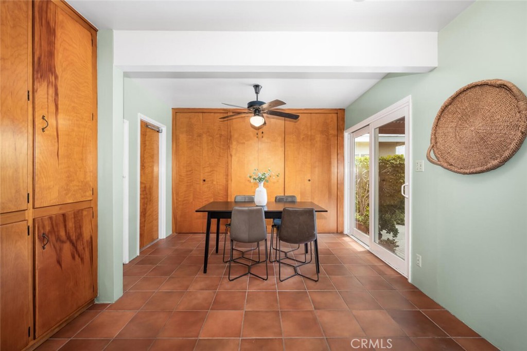 6064 E Oakbrook Street