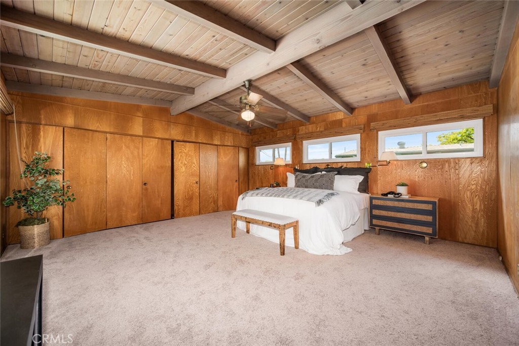 6064 E Oakbrook Street