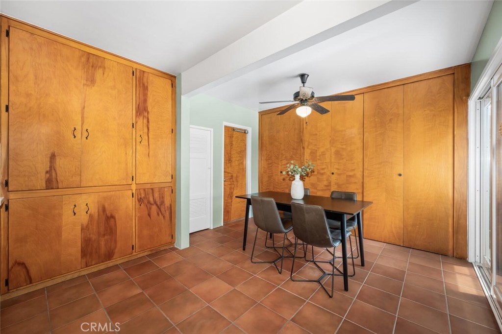 6064 E Oakbrook Street