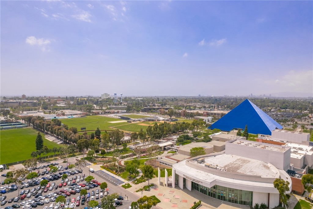 6064 E Oakbrook Street