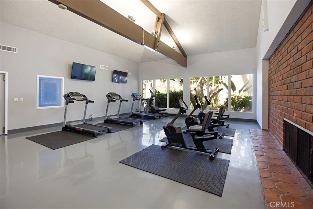 1101 W Macarthur Boulevard 215