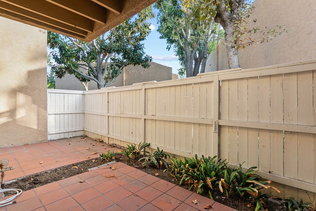 1101 W Macarthur Boulevard 215