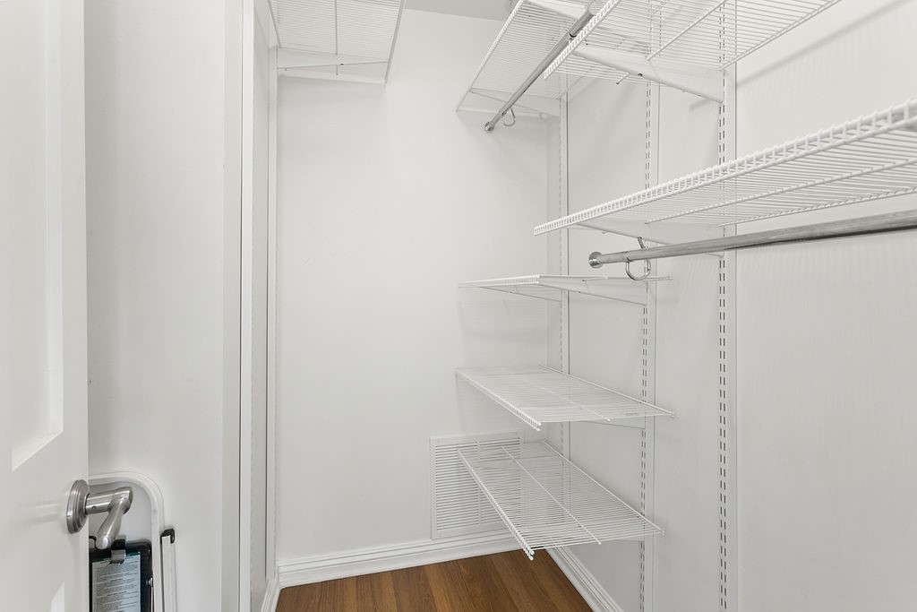 1101 W Macarthur Boulevard 215