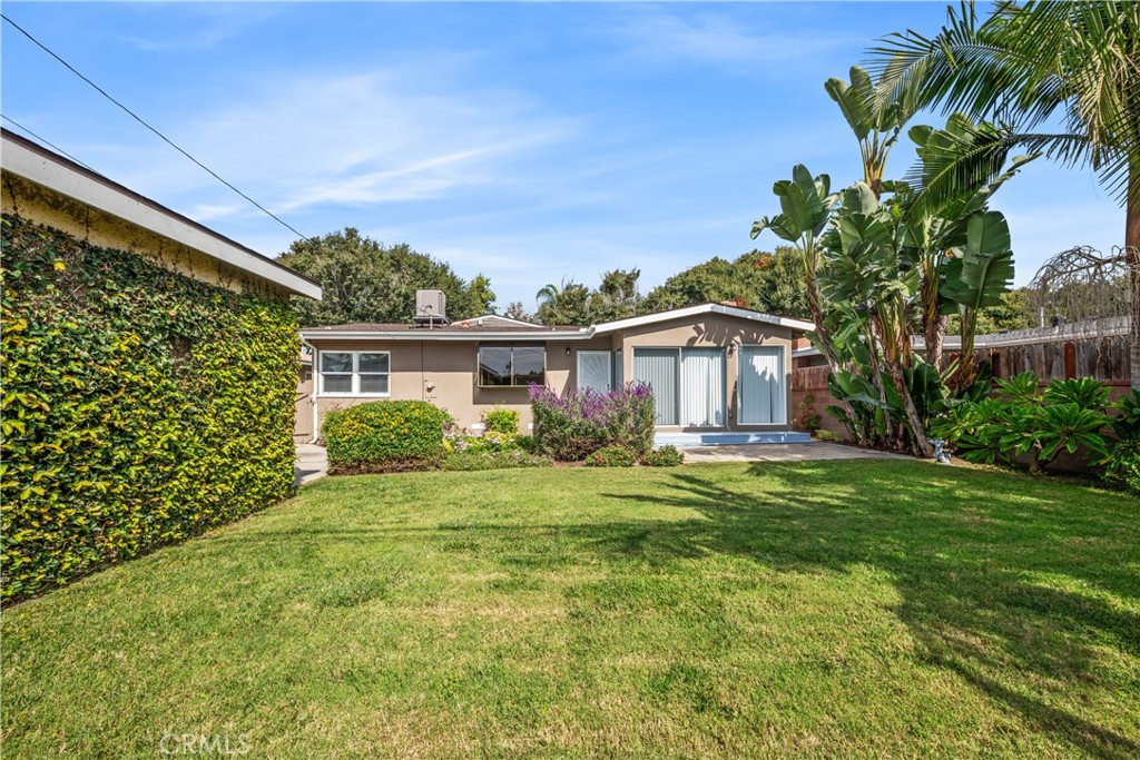 6724 E El Salvador Street