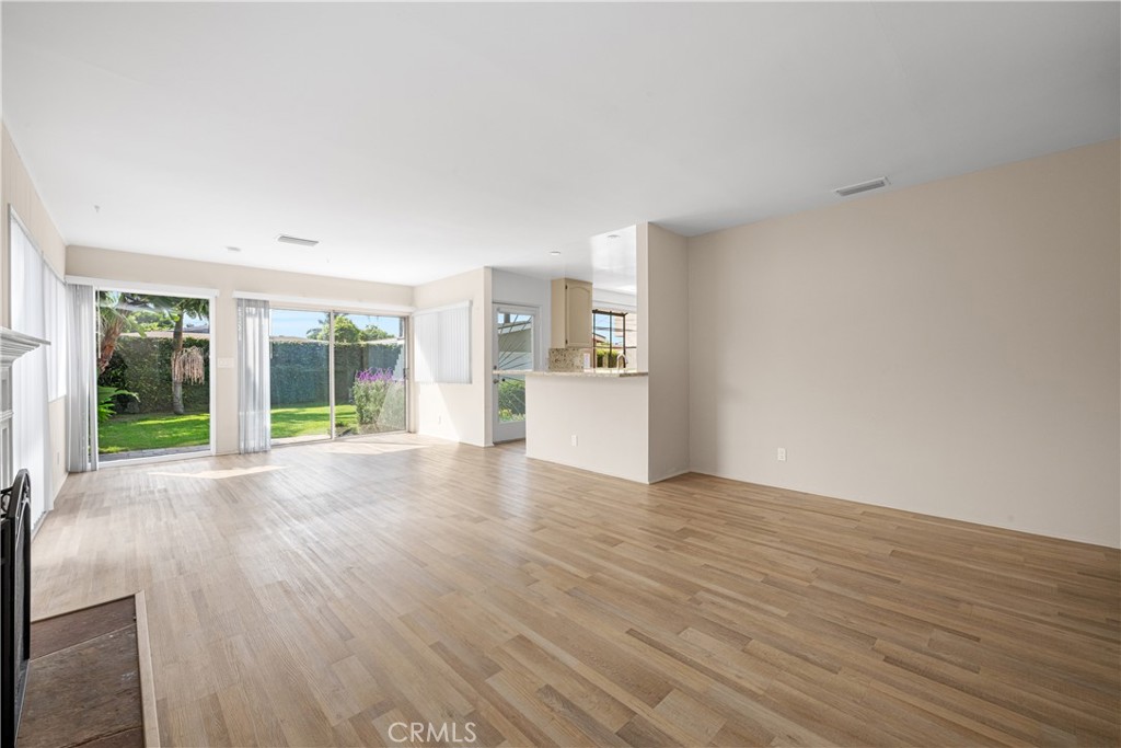 6724 E El Salvador Street