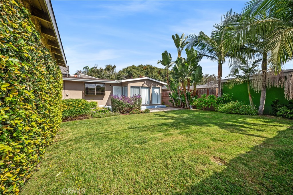 6724 E El Salvador Street