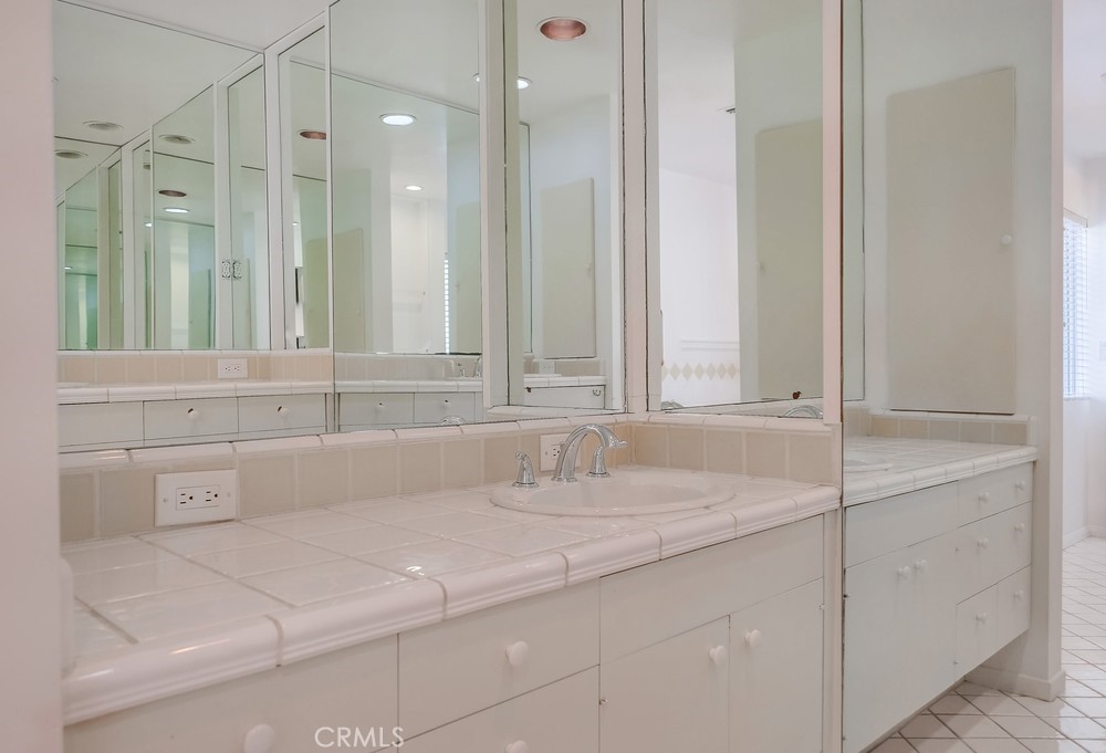 1134 Palo Verde Avenue