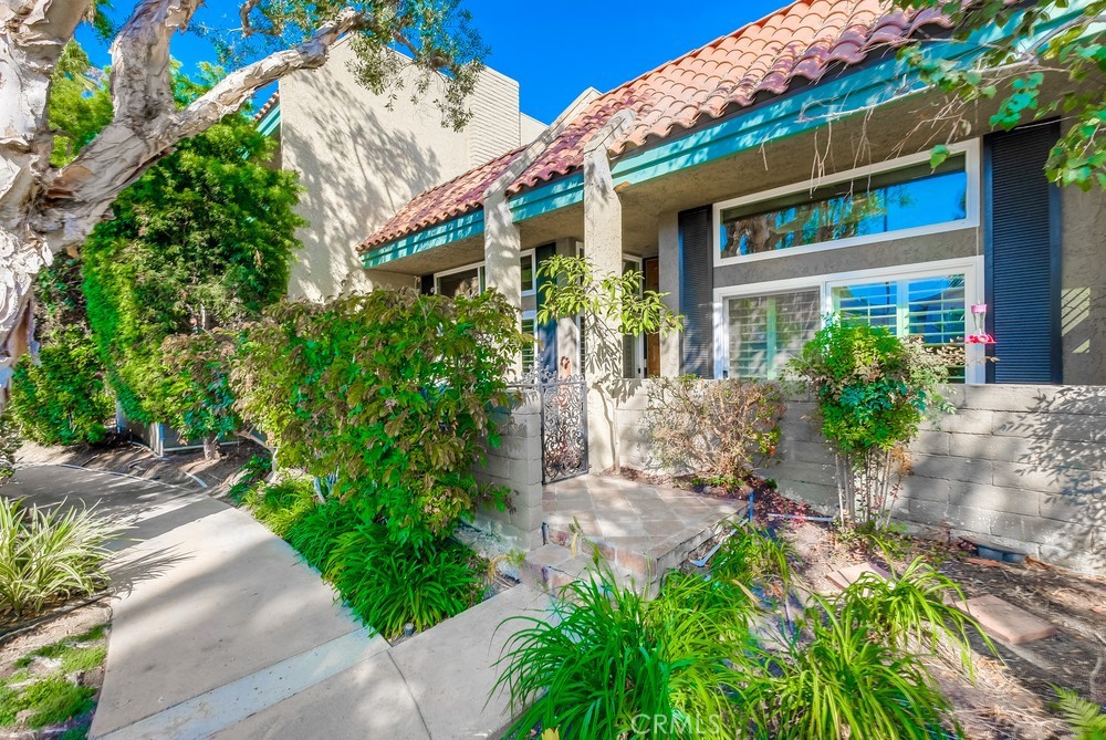 1134 Palo Verde Avenue