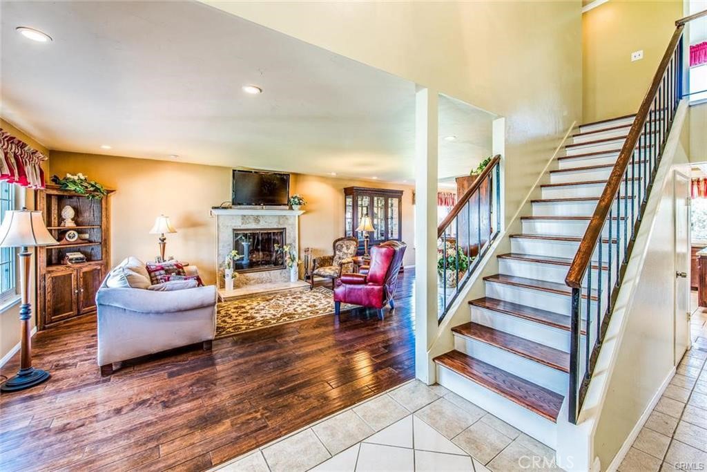 128 S Plantation Place