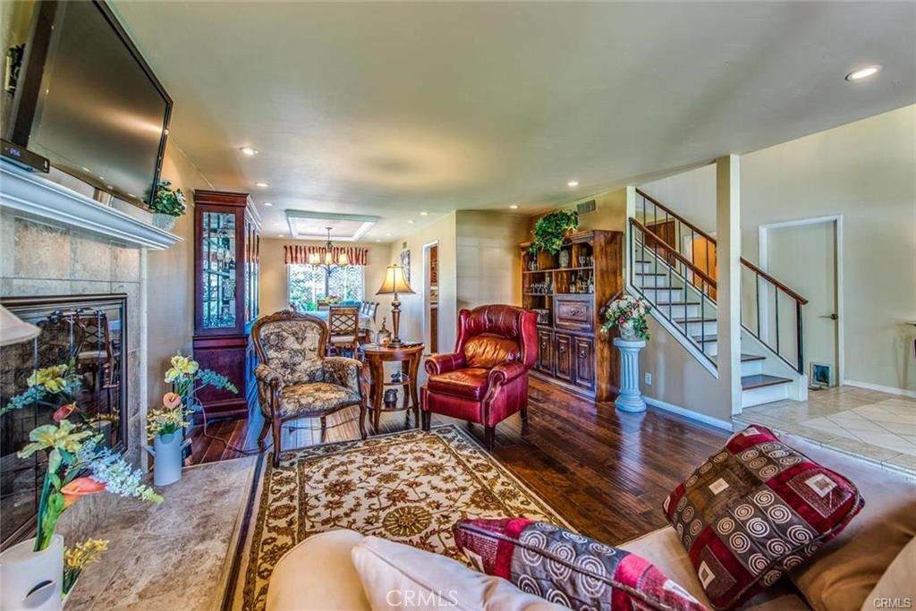 128 S Plantation Place