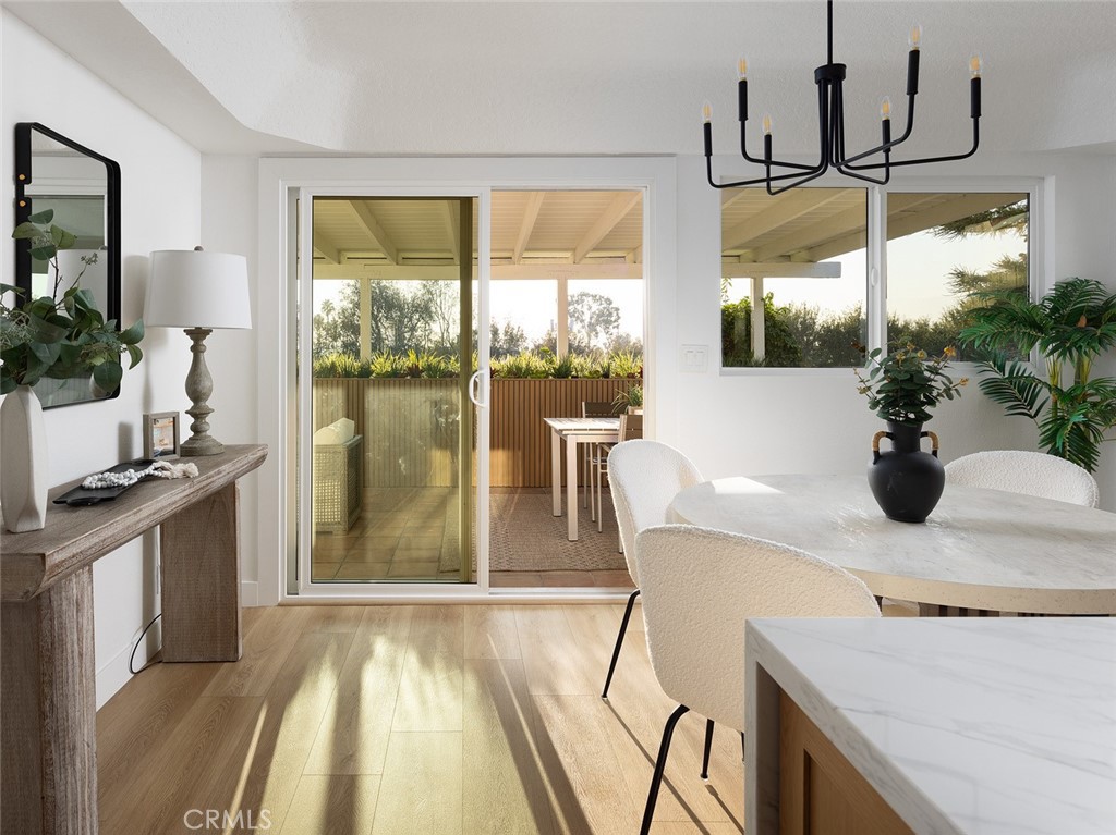 2028 E Orangeview Lane